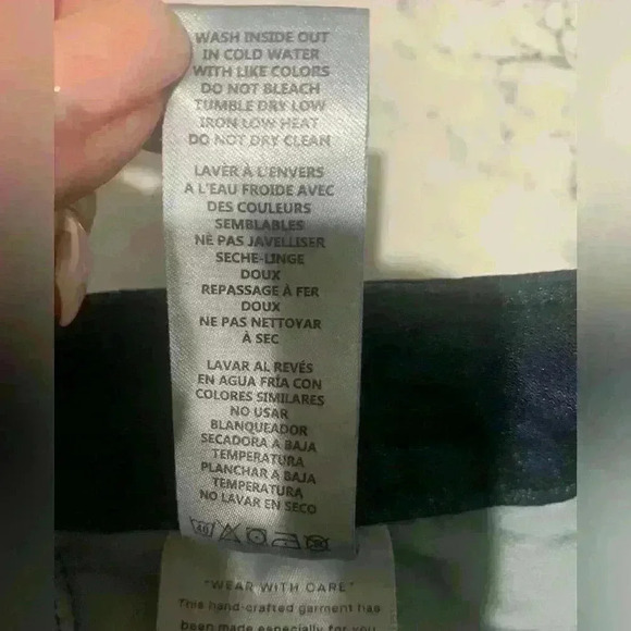 Good American Woman’s dark wash Jeans size 8/29 - Picture 7 of 10